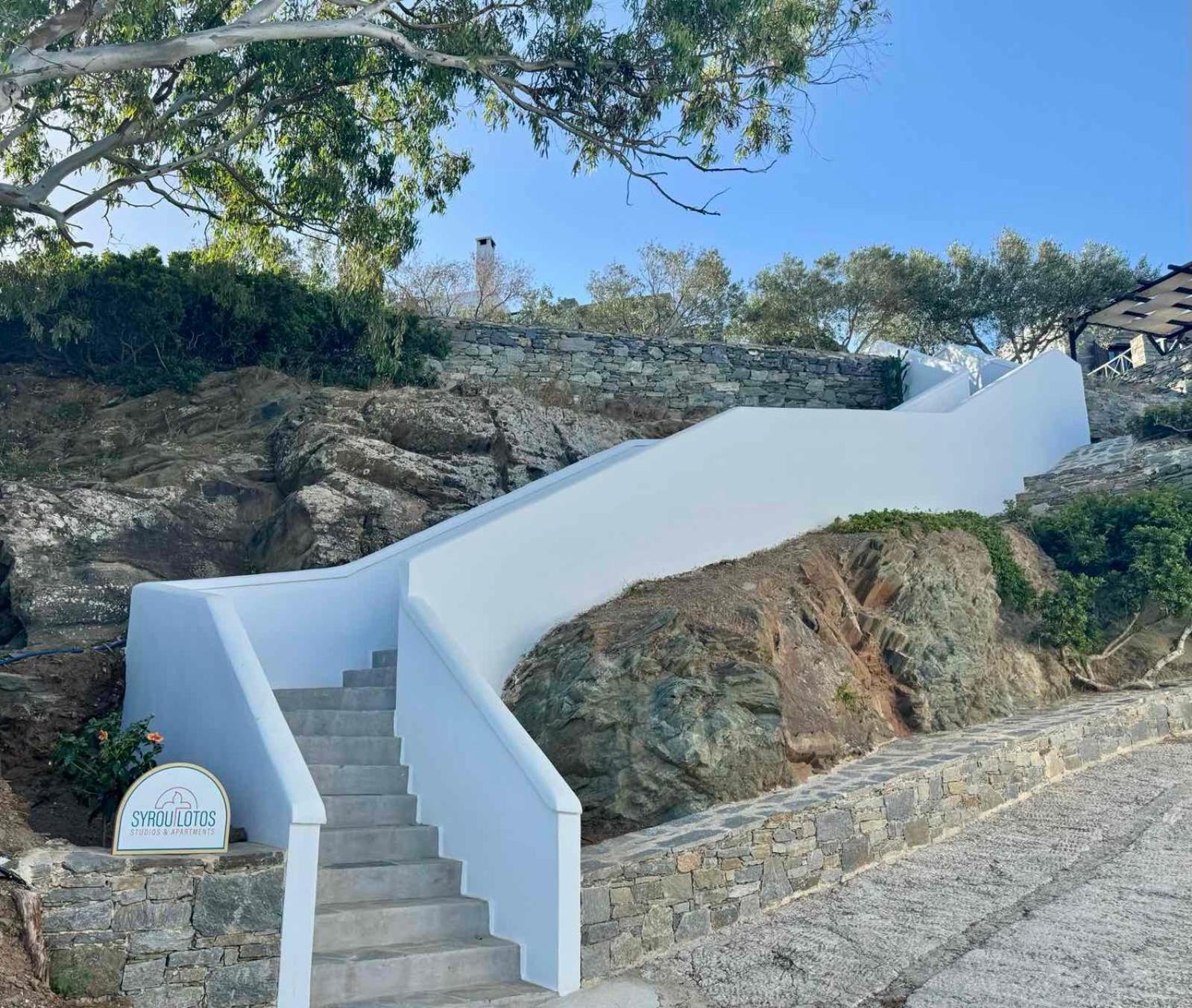 Syrou Lotos Studios & Apartments (Adults Only) Kini Eksteriør billede